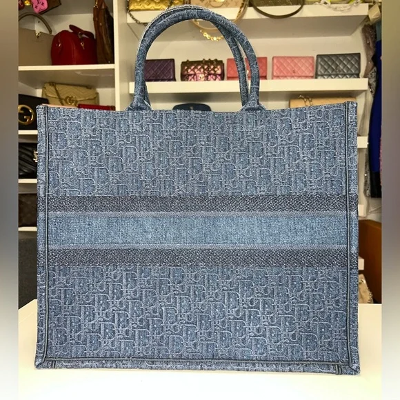 DIOR oblique LARGE book tote denim - Picture 4 of 10